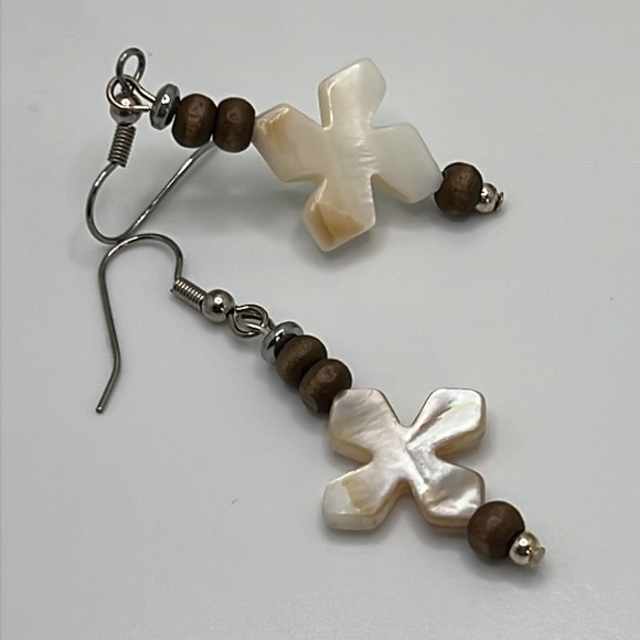 Shell Cross & Wood Beaded Earrings. - Picture 2 of 4